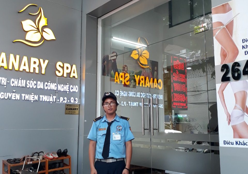 Dịch vụ bảo vệ spa an toàn giá rẻ 2 Nhân viên bảo vệ spa cần có tác phong làm việc nhanh nhẹn, lịch thiệp