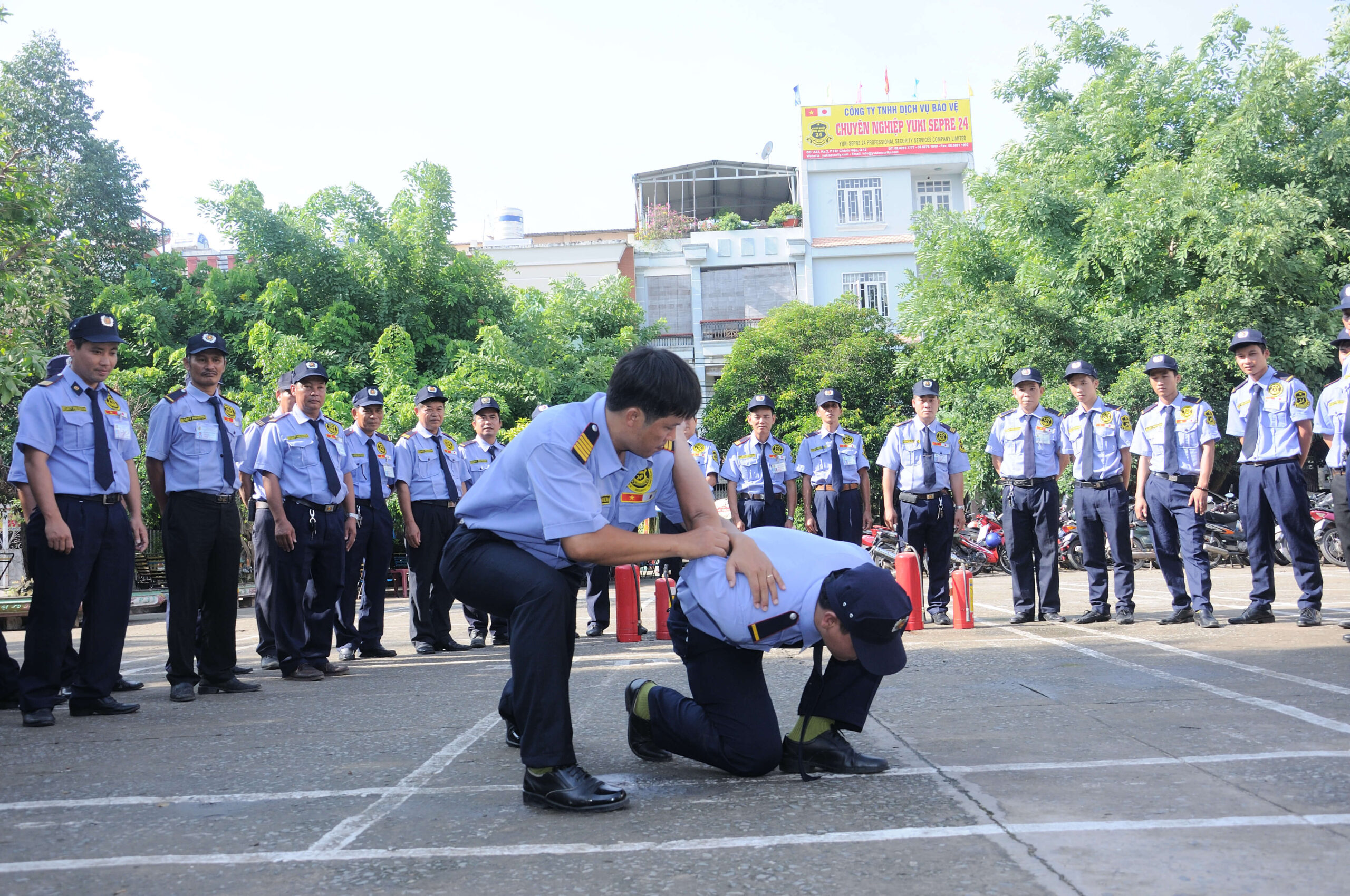 Diễn tập xử lý tình huống tại công ty bảo vệ Việt Nhật Yuki Diễn tập xử lý tình huống tại công ty bảo vệ Việt Nhật Yuki