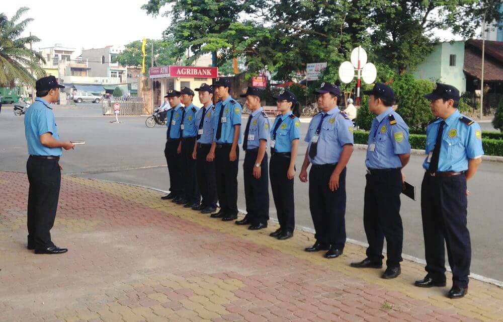 Bảo vệ Trung Hùng với đội ngũ nhân viên chuyên nghiệp, nhiệt tình Bảo vệ Trung Hùng với đội ngũ nhân viên chuyên nghiệp, nhiệt tình