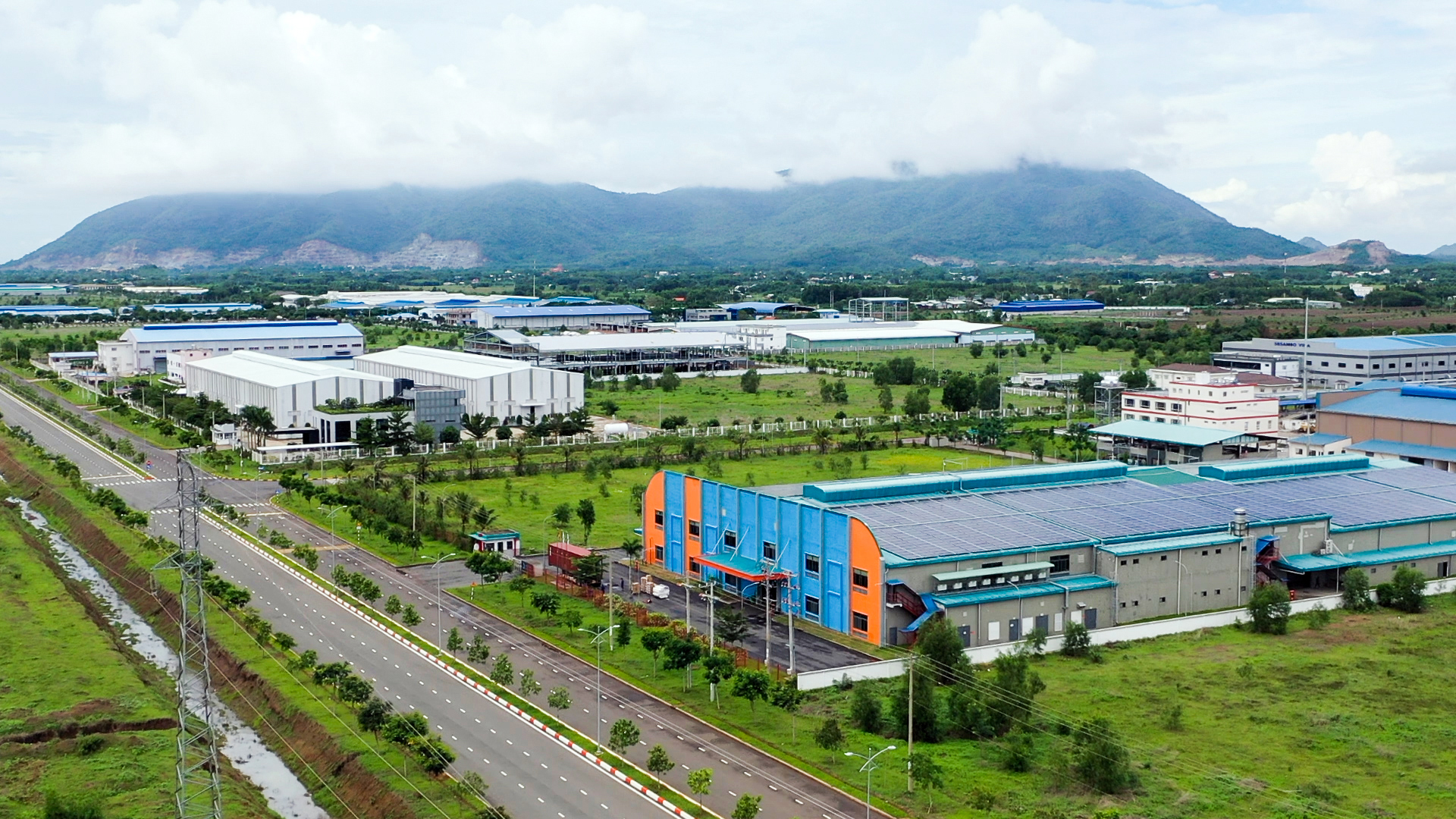 Công ty dịch vụ bảo vệ tại KCN Đá Bạc chất lượng nhất hiện nay 1 Công ty dịch vụ bảo vệ tại KCN Đá Bạc 1