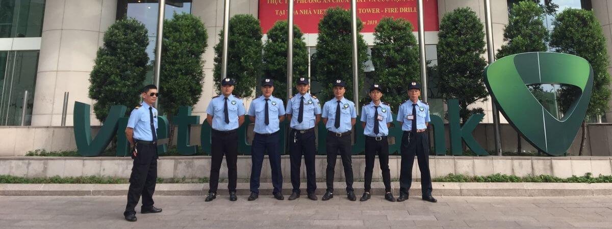 Bảo vệ Kubet chuyên nghiệp và nghiêm túc thực hiện công việc Công ty dịch vụ bảo vệ tại Tân Uyên 3
