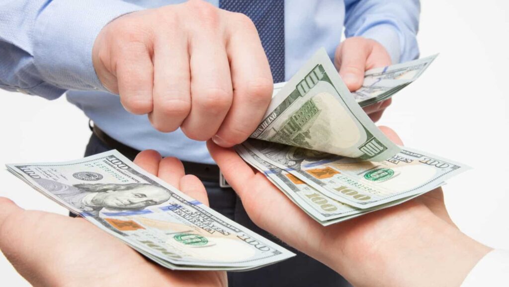 Mức lương bảo vệ hiện nay? Cách tính lương theo quy định 1 lương bảo vệ